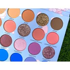 Pynk's Sparkle Eye Shadow Palette